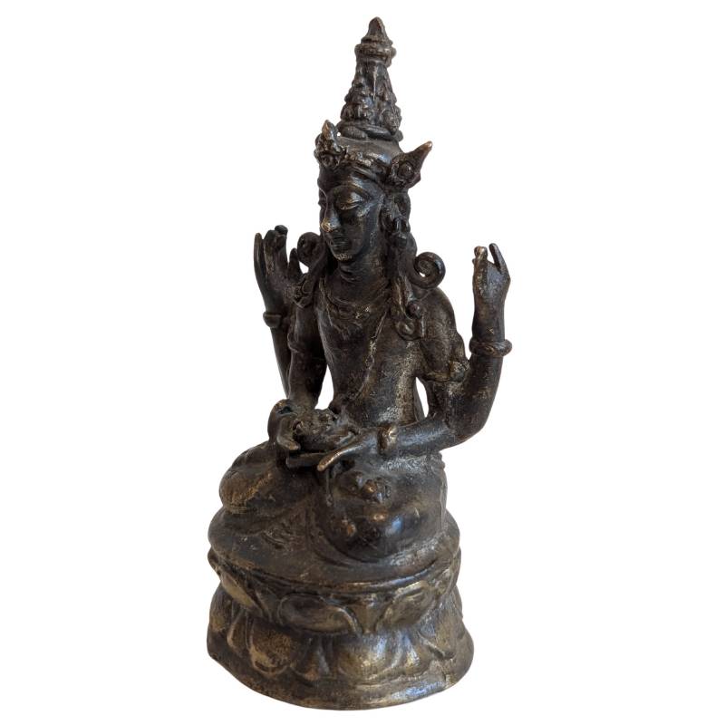 Khmer Lokeshvara op lotuszetel in brons