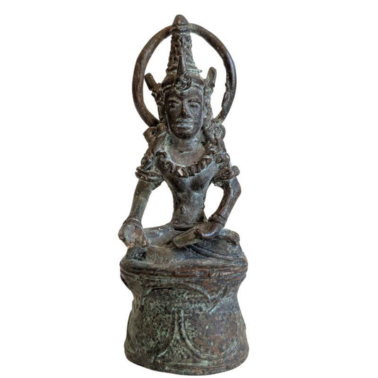 Khmer reisbeeld van Lokeshvara in oud brons als beschermende bodhisattva