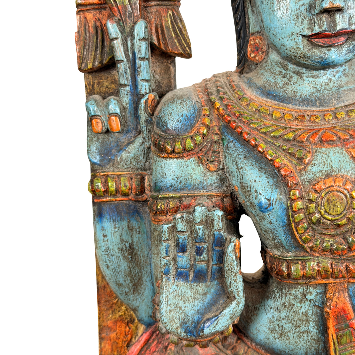 Opgeheven rechterhand van Krishna in abhaya mudra met juwelenhalssnoeren, detail