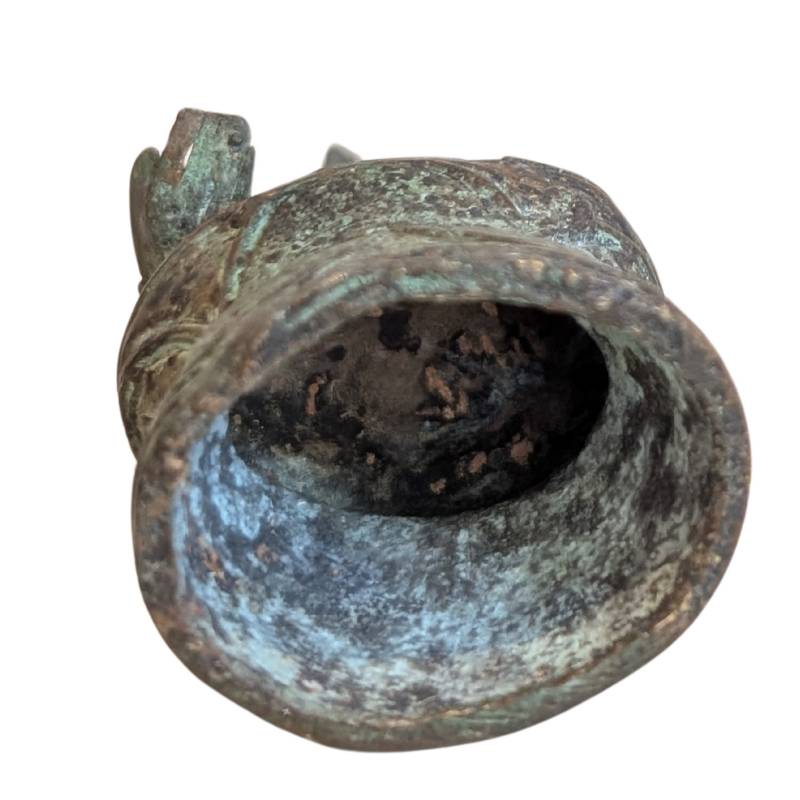 Khmer beschermbeeld van Lokeshvara met doorleefde patina