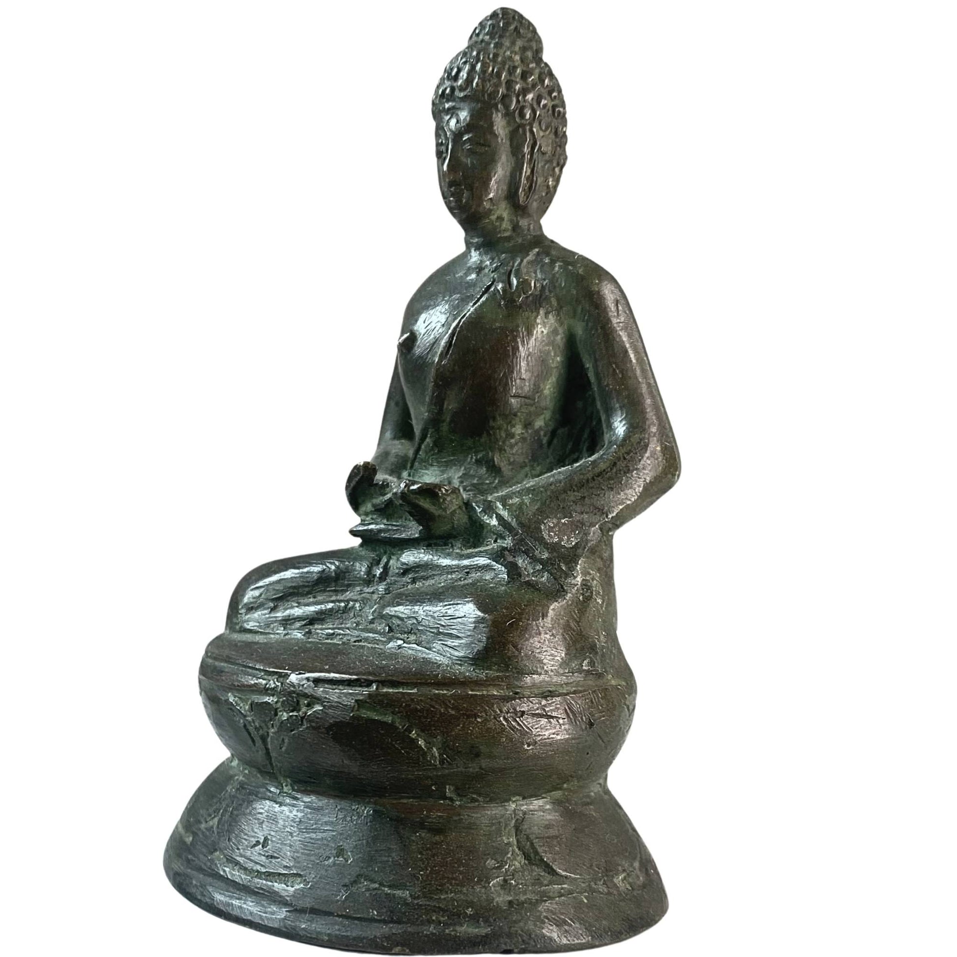 Solide bronzen Boeddha beeldje met een gewicht van 240 gram.
