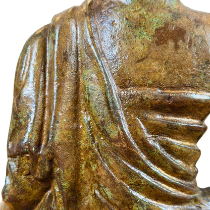 Detail van de stupa vanuit links