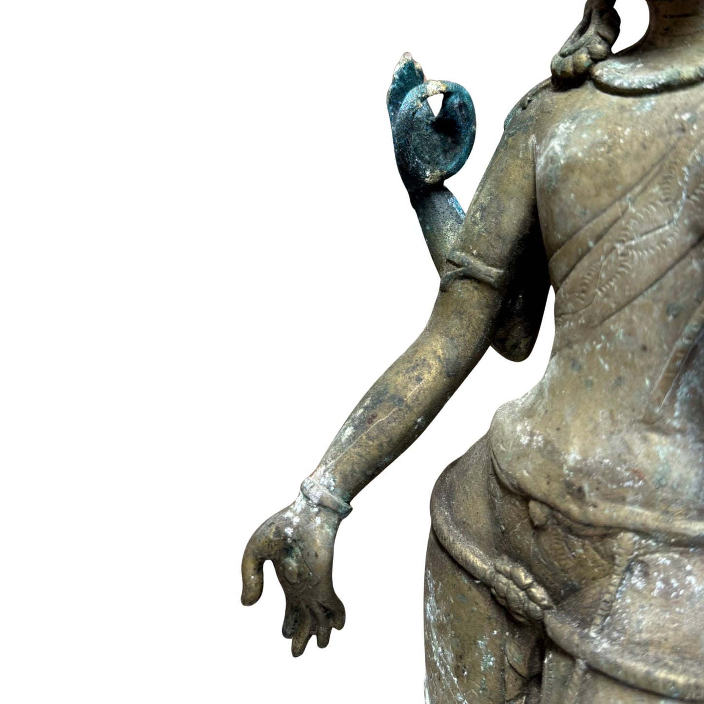 Detail van hand en mudra van Nepalese vierarmige Avalokiteshvara in brons, 17e eeuw