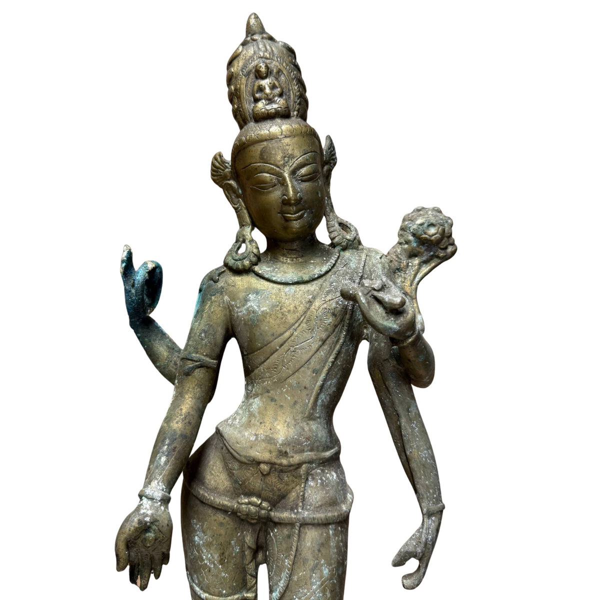 Detail van Nepalese vierarmige Avalokiteshvara in vuurverguld brons, 17e eeuw – bovenlichaam en kroon