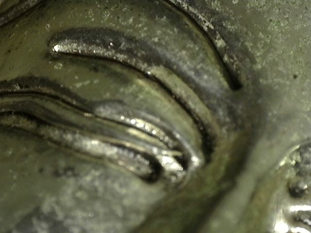 Nepalese Boeddha in zilverkleurige koperlegering Vitarka mudra
