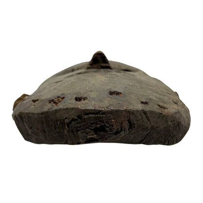Nepalesische Holzmaske mit originaler Schnurbindung aus Holz und gewachsener Oberfläche  