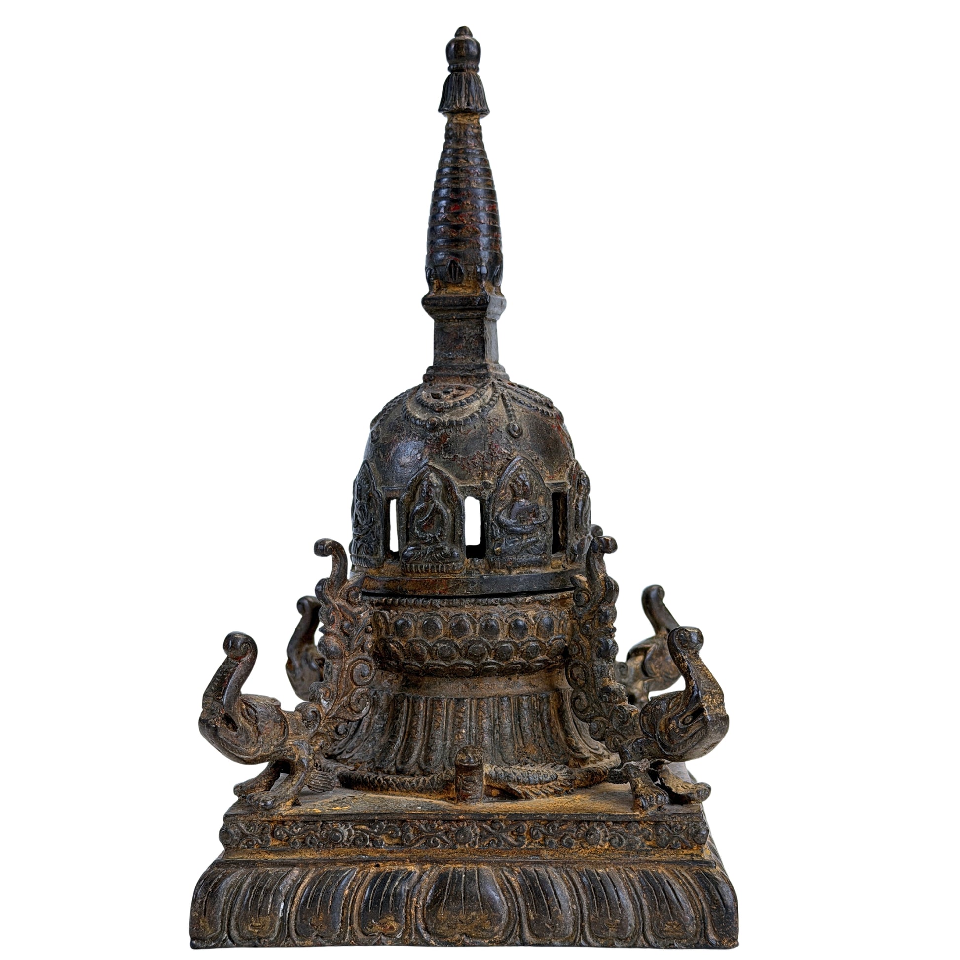 Newar bronzen chaitya met Boeddhafiguren en makara’s – detail