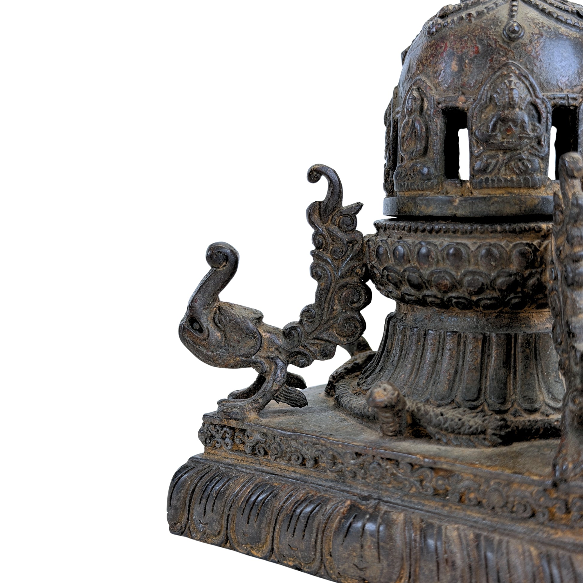 Bronzen Newar chaitya-wierookbrander – makara en florale decoratie