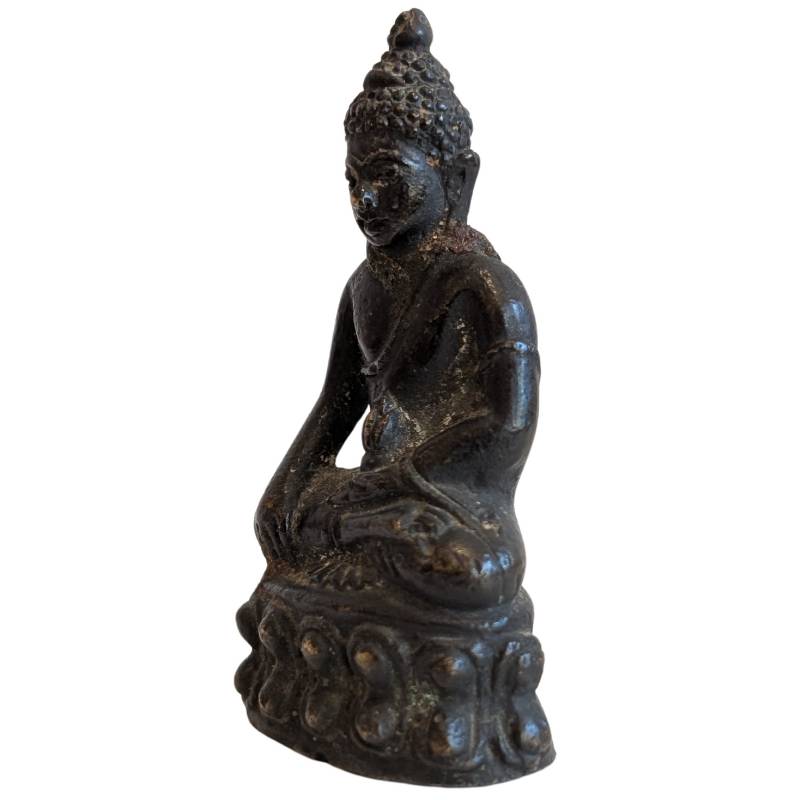 Oud boeddhistisch reisbeeld met kalasha