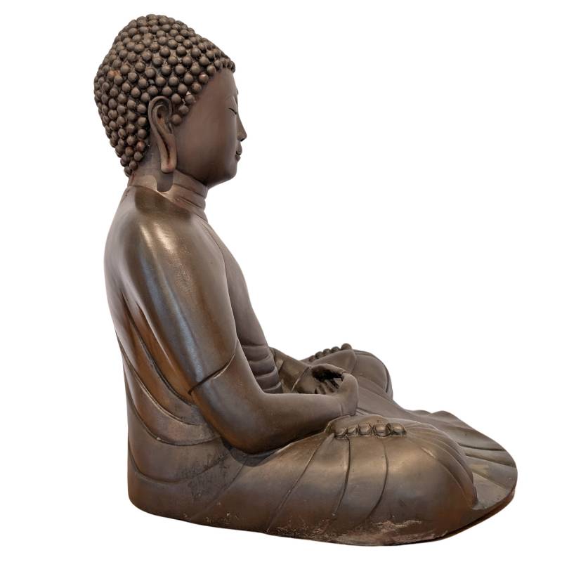 Oude Japanse bronzen zittende Boeddha als tempelbeeld