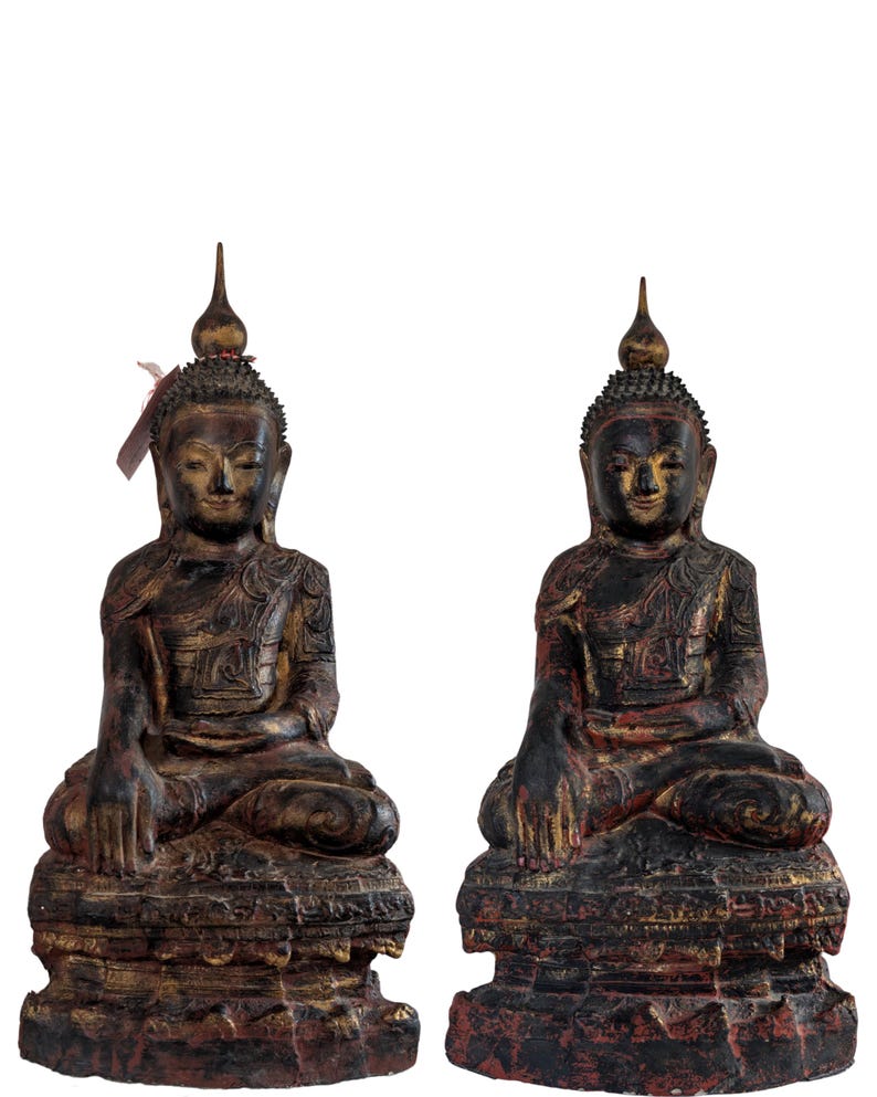 Paar antieke Birmaanse Boeddhabeelden van gelakt papier-maché, ca. 1750–1825