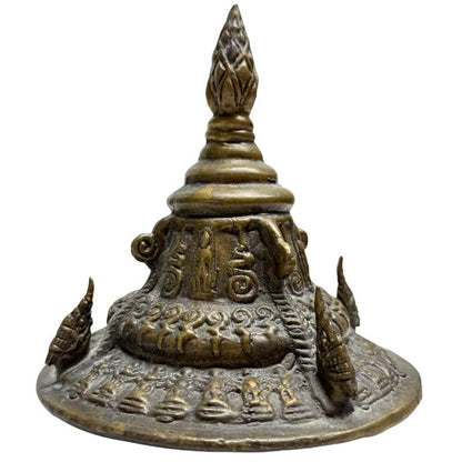 Detail van natuurlijke patina op antiek Thais bronzen object
