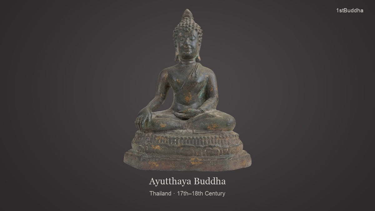 Productvideo van Antiek Ayutthaya Boeddhabeeld in Bhumisparsha Mudra – 17e/18e Eeuw – Museaal Brons, met beelden van het object en details van het oppervlak en de decoratie.