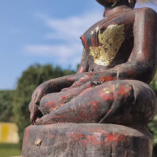 Video van een boeddha uit Birma uit de 19e eeuw. 