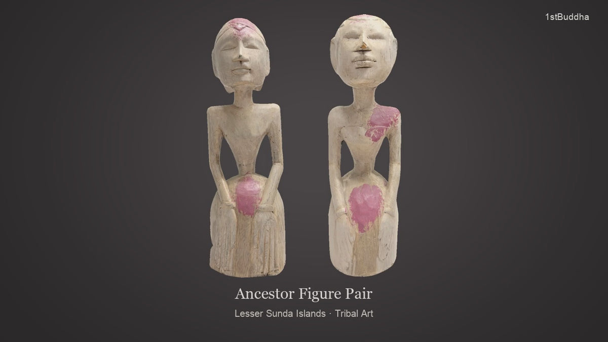 Productvideo van Authentieke Archaïsche Voorouderfiguren – Kleine Soenda-eilanden (Tribale Kunst), met beelden van het object en details van het oppervlak en de decoratie.