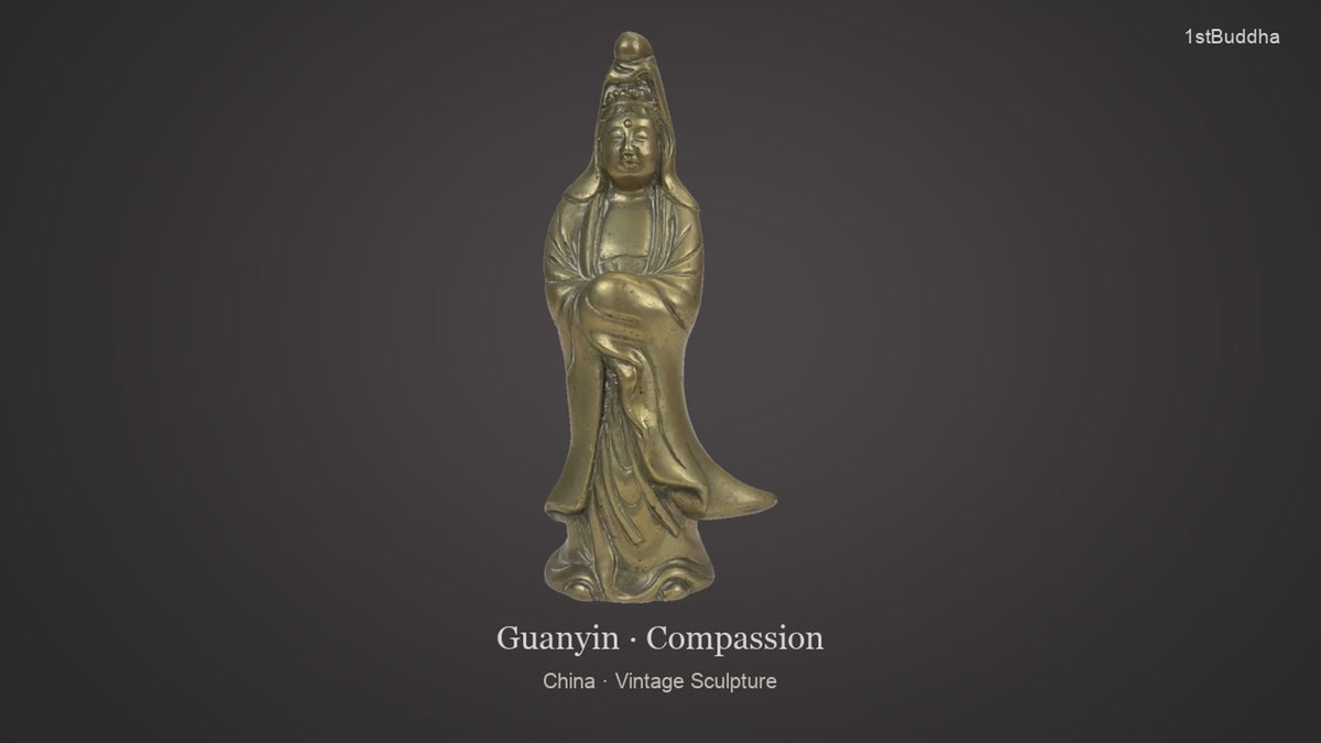 Productvideo van Chinese Guanyin van Compassie en Bescherming – Vintage Brons/Messing, met beelden van het object en details van het oppervlak en de decoratie.
