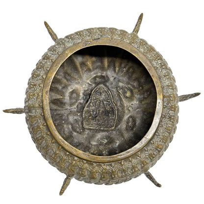 Stupa-vormige top van een antieke Thaise bronzen reliekhouder
