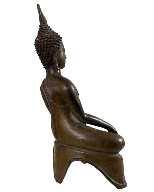 Thaise bronzen Boeddha in klassieke Thailand stijl Bhumisparsha houding