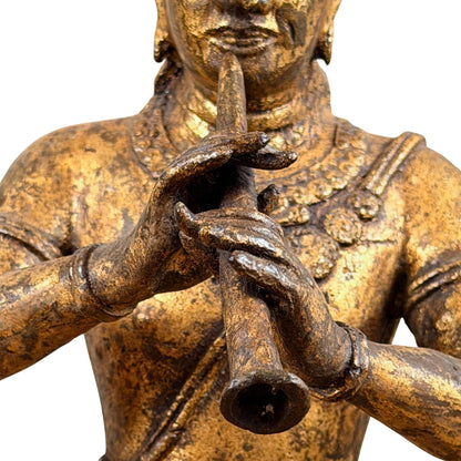 Detail van handen en fluit
