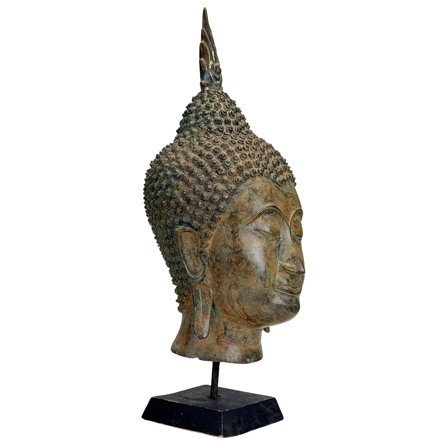 Antiek Thaise Boeddha hoofd in Rattanakosin stijl met natuurlijke patina