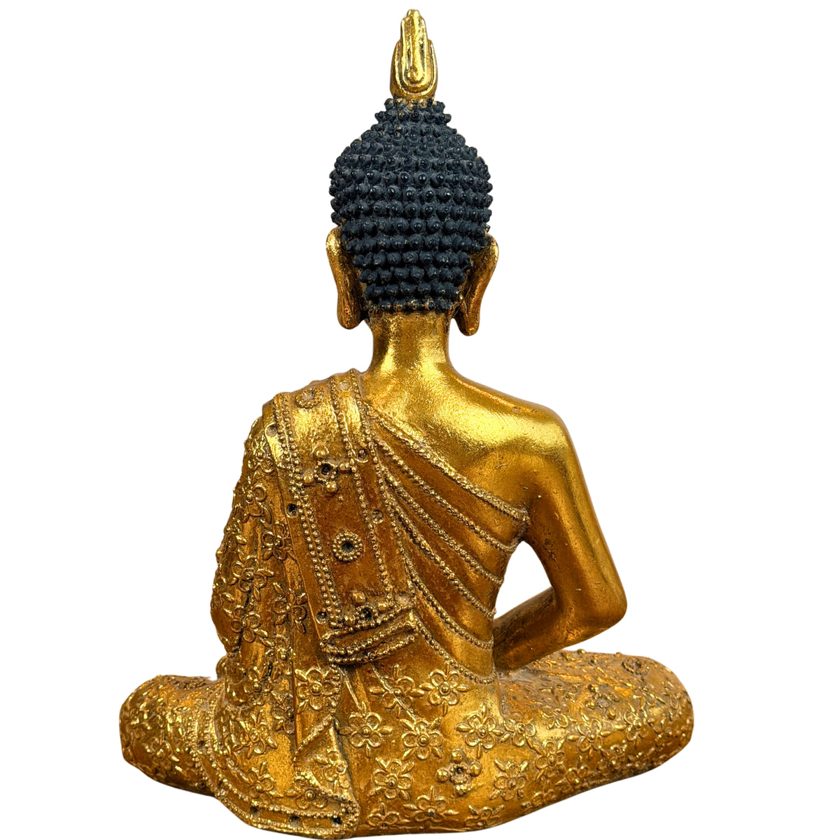 Achterzijde van de meditatieboeddha met versierd gewaad over de schouder