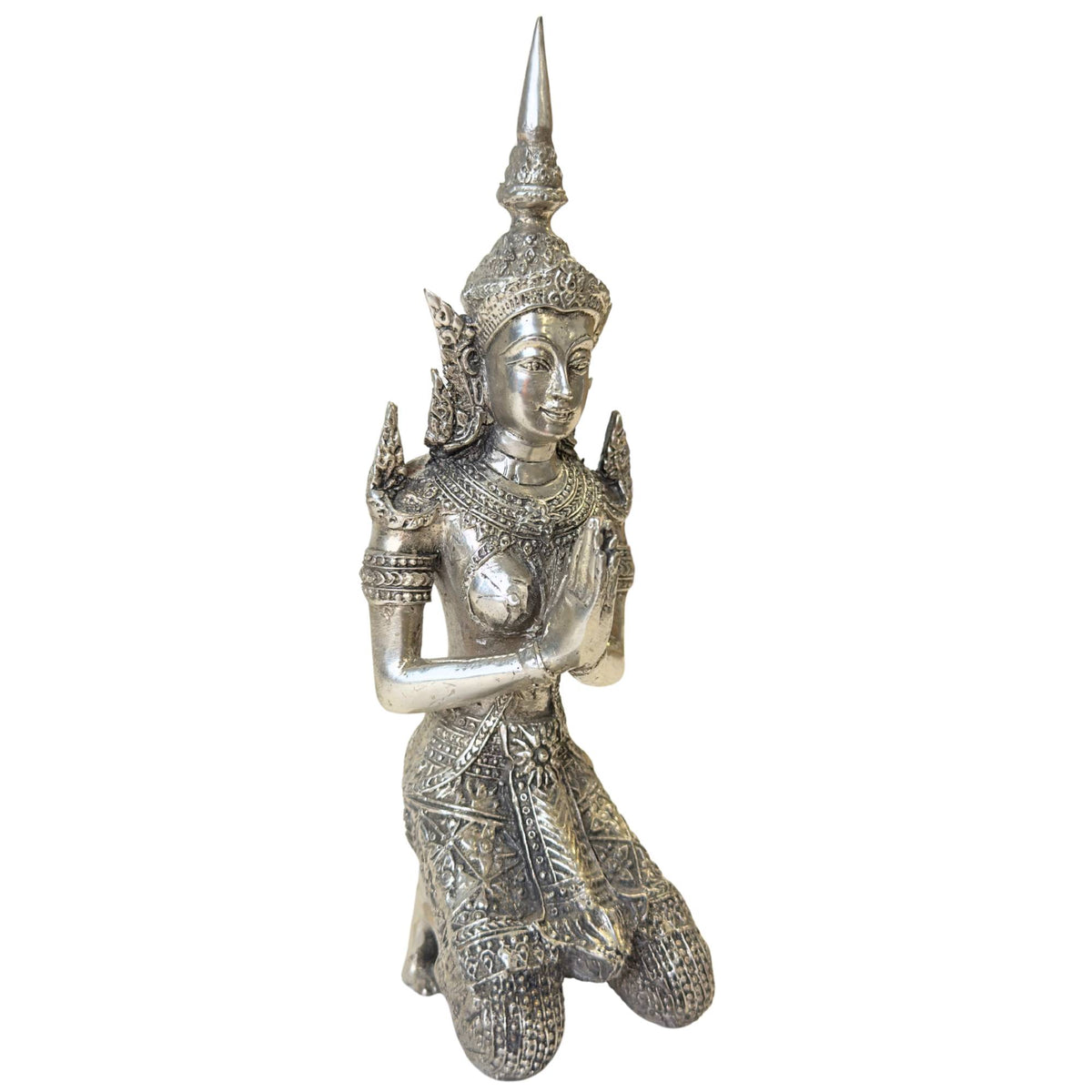 Set van twee Thaise tempelengelen met verzilverde antiek-look afwerking.