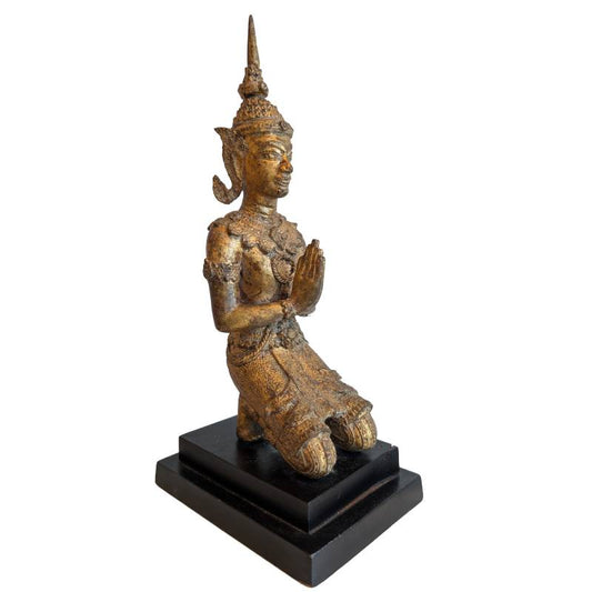 Knielende thepanom figuur uit Thailand van brons