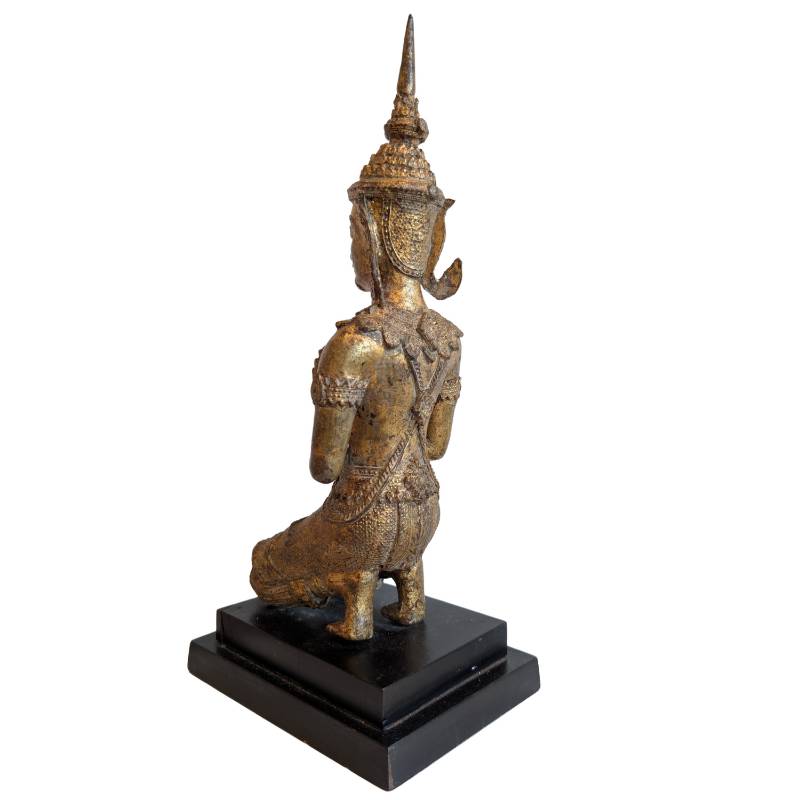 Traditionele thepanom aanbiddingsfiguur van brons uit Thailand