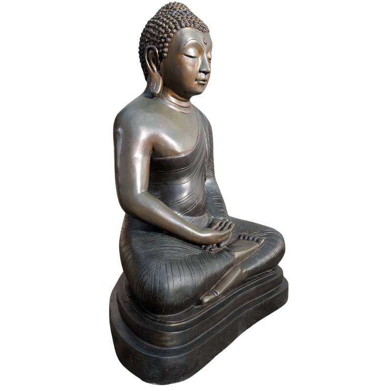 Theravada Boeddha in dhyana mudra uitgevoerd in brons