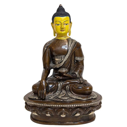 Tibetaanse Medicijn Boeddha Bhaisajyaguru in Dhyana mudra, bronzen tempelbeeld met beschilderd gezicht