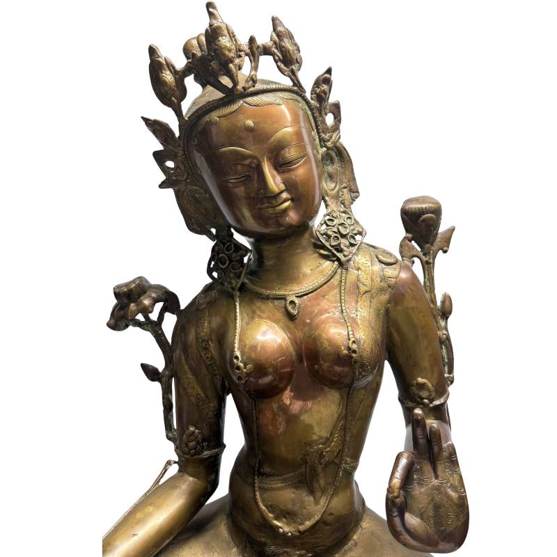 Tibetaans boeddhistisch beeld van Tara in antiek brons