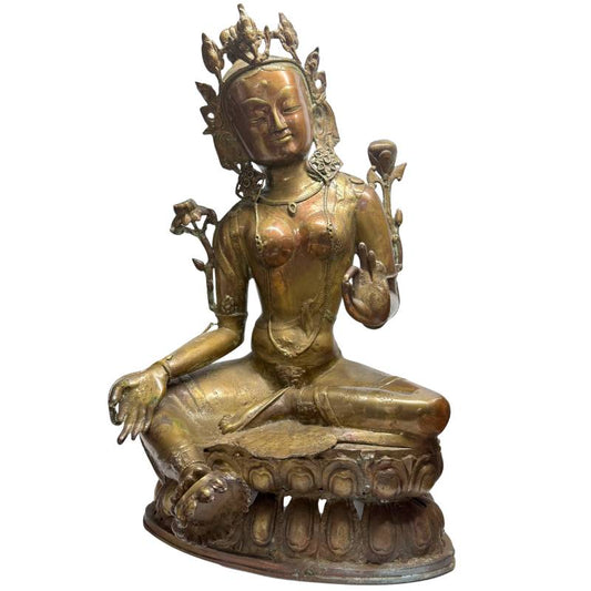 Antiek Tibetaans Tara-beeld in vuurverguld brons met lotusbasis