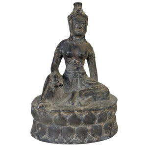 Antiek bronzen beeld van de boeddhistische godin Vasudhara, Zuidoost-Azië (Khmer-invloed), ca. 17e eeuw.