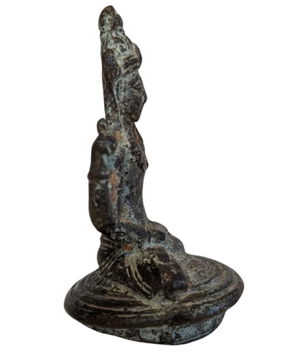 Oud Aziatisch bronzen beeldje van de hindoe god Vishnu
